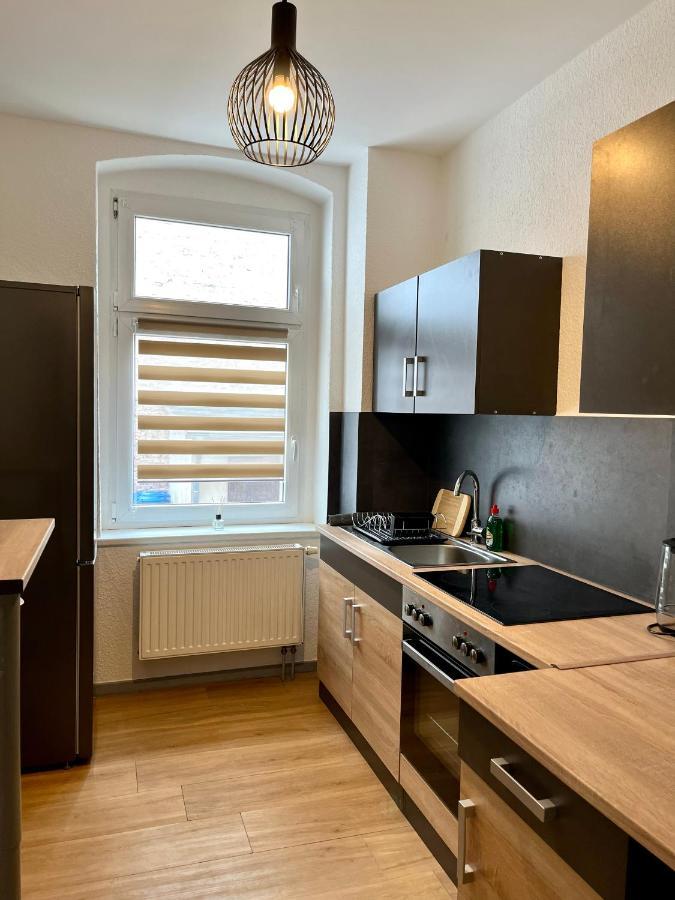 Apartment Horst - Gemuetliche Und Moderne Ferienwohnung In Der Innenstadt Pasewalk Exterior foto